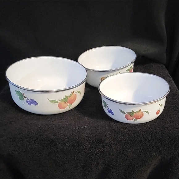 Vintage Other - Vintage Enamel Fruit Bowls - Set Of 3 - Cherry, Raspberry, Apple, Grape, Peach